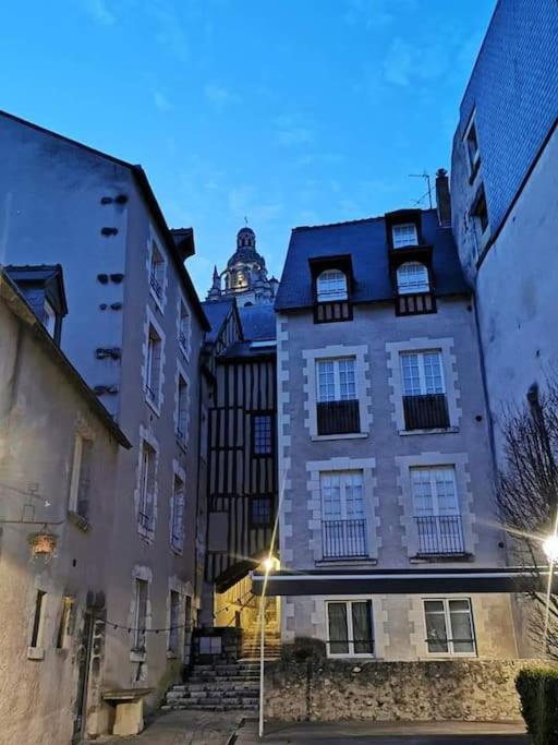 Loft De 53 M2 Centre Ville Blois,Tv Exterior foto